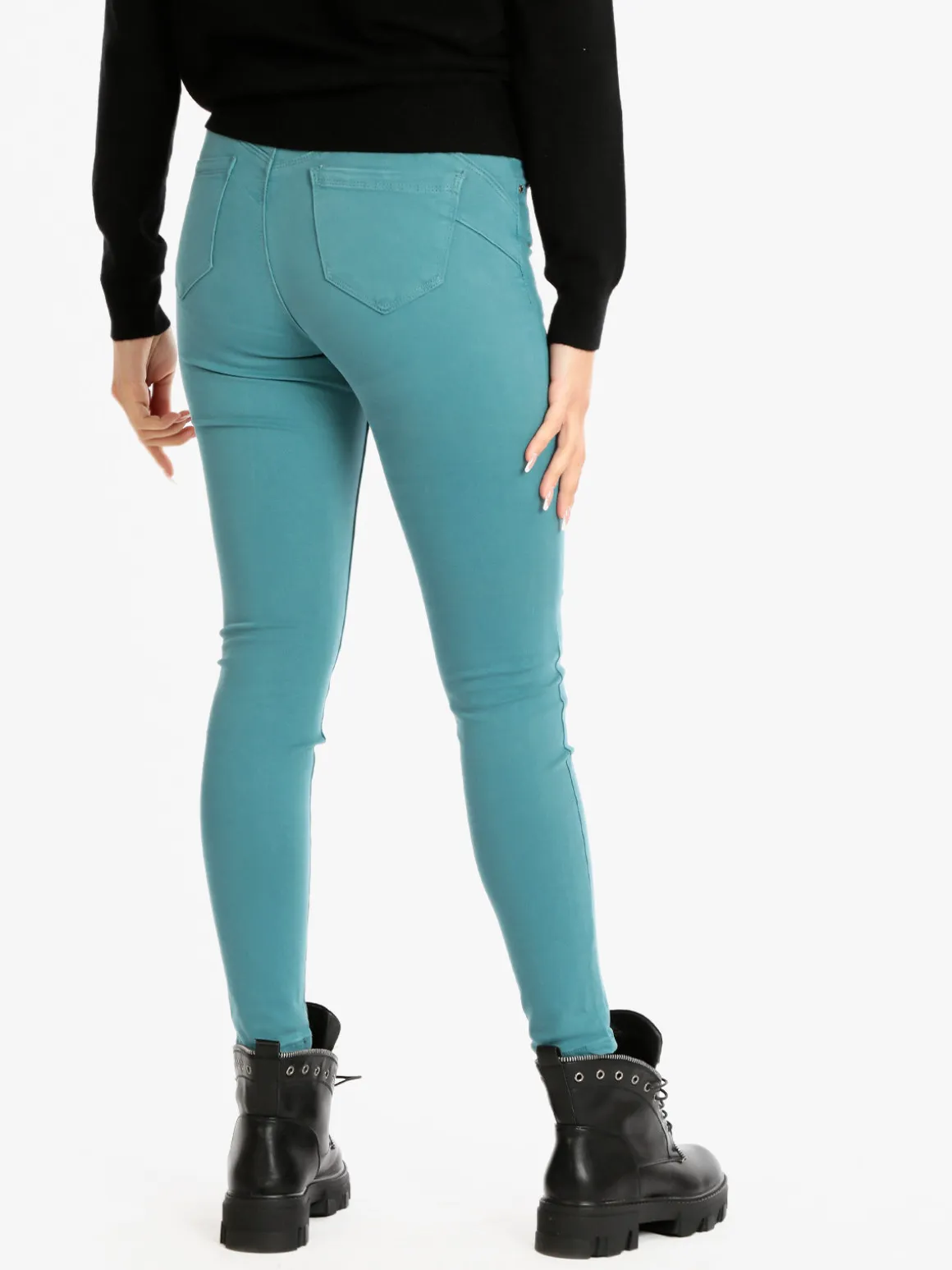 New Collection Pantaloni slim fit da donna