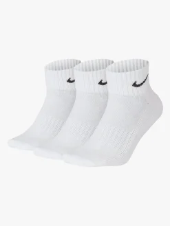 Nike Confezione da 3 paia di calze corte tennis unisex con logo - bianco