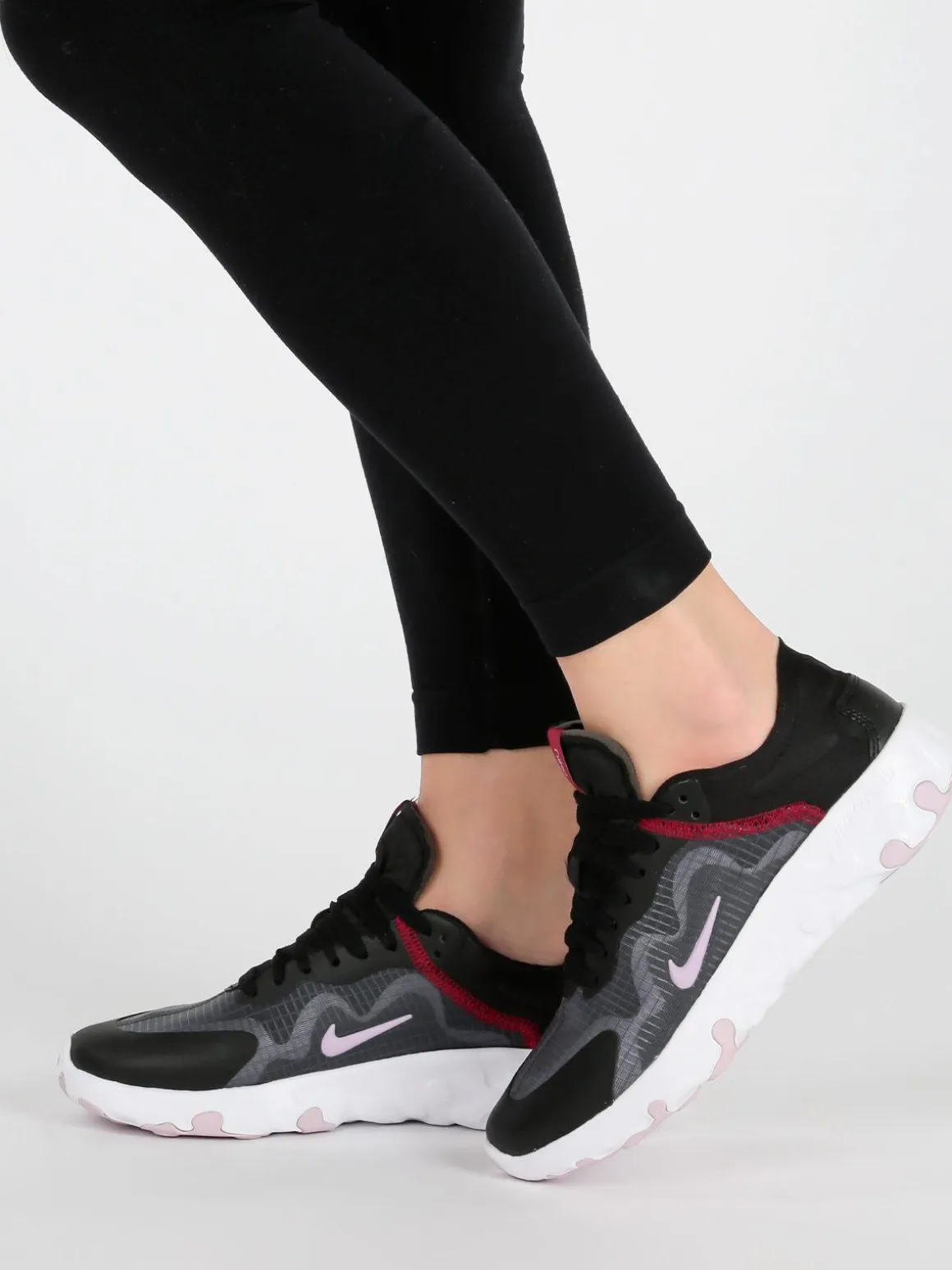 Nike RENEW LUCENT Scarpe running nere