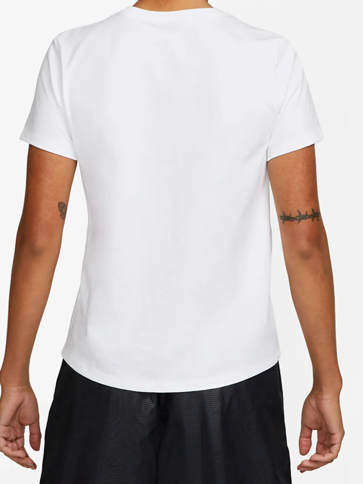 Nike Sportswear Essentials t-shirt donna con logo