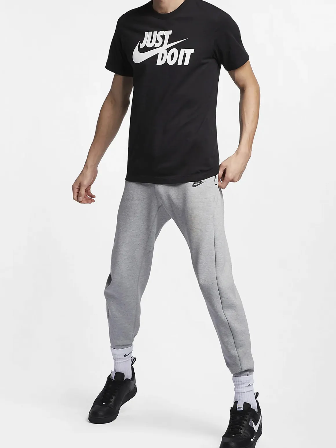 Nike Sportswear t-shirt girocollo da uomo con logo