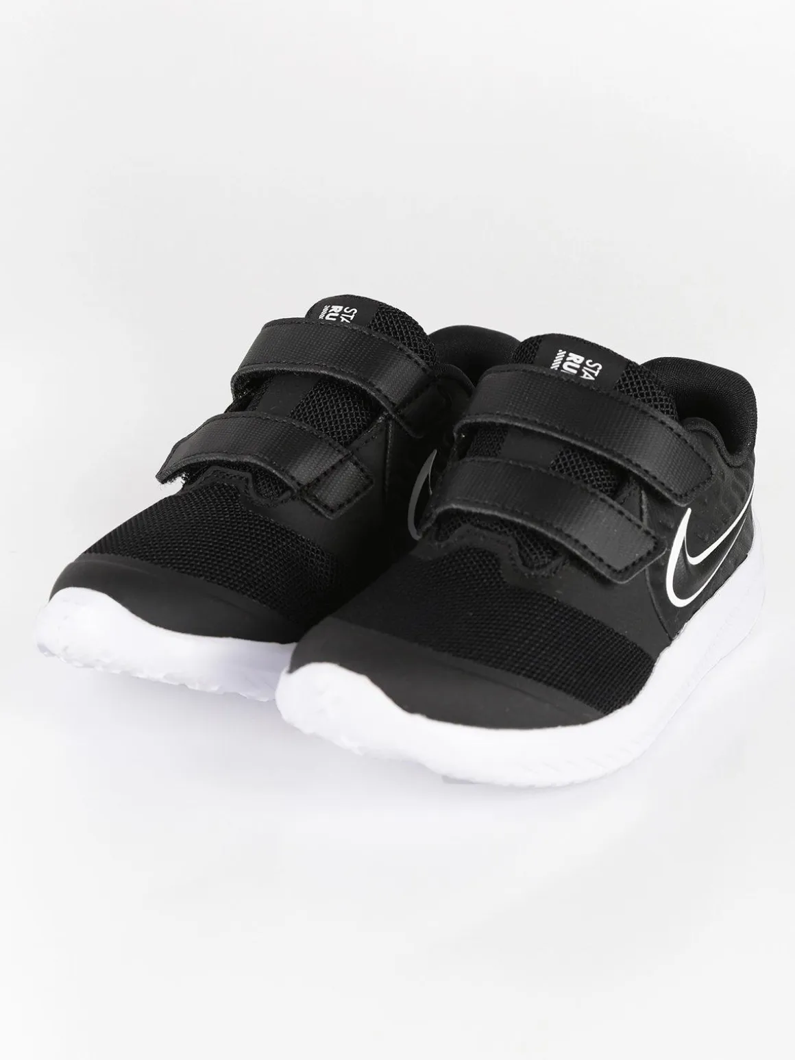 Nike Star Runner 2 AT1803 001 Scarpe runner con strappi
