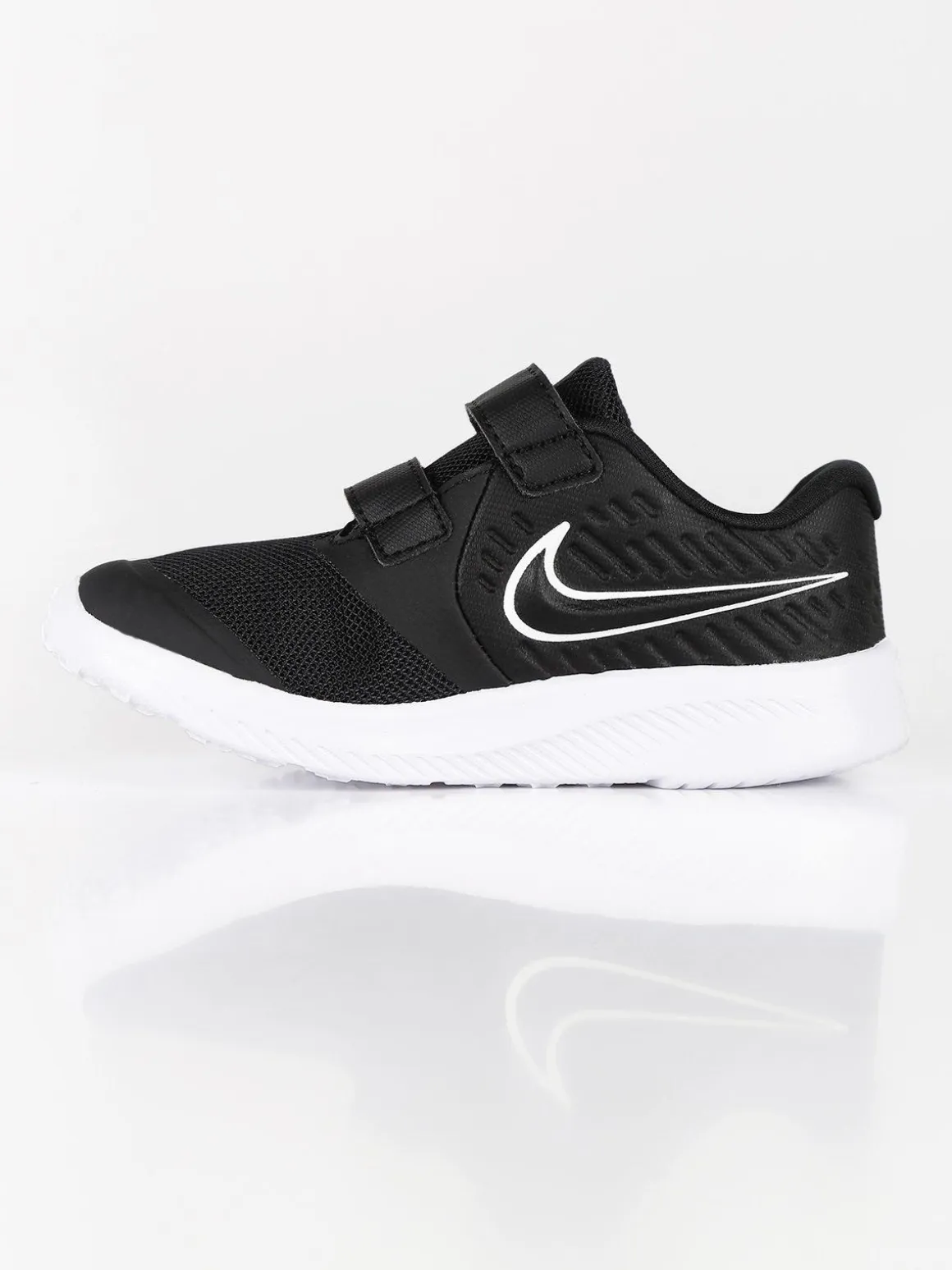 Nike Star Runner 2 AT1803 001 Scarpe runner con strappi