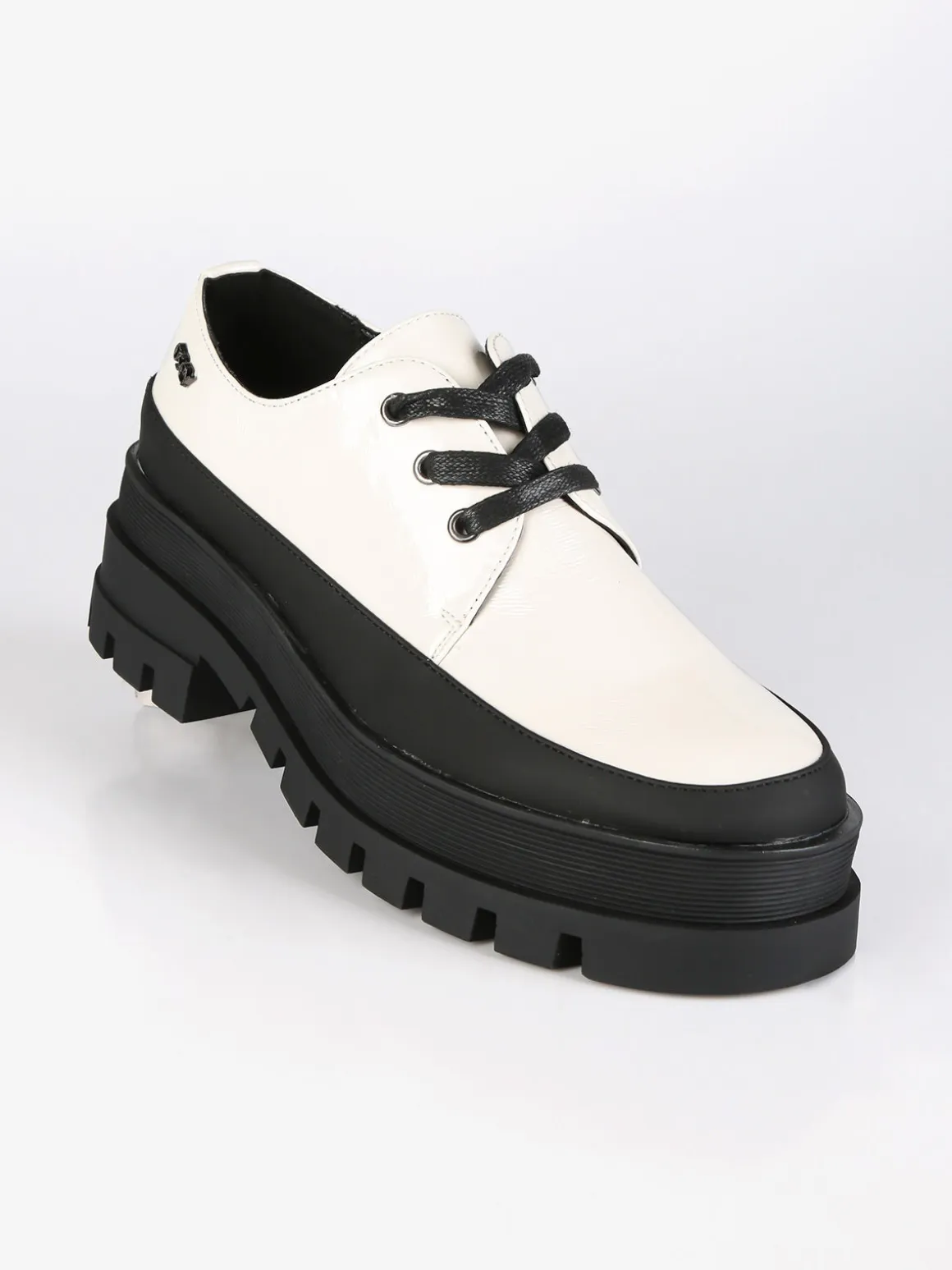 Osey Francesine da donna in vernice con platform