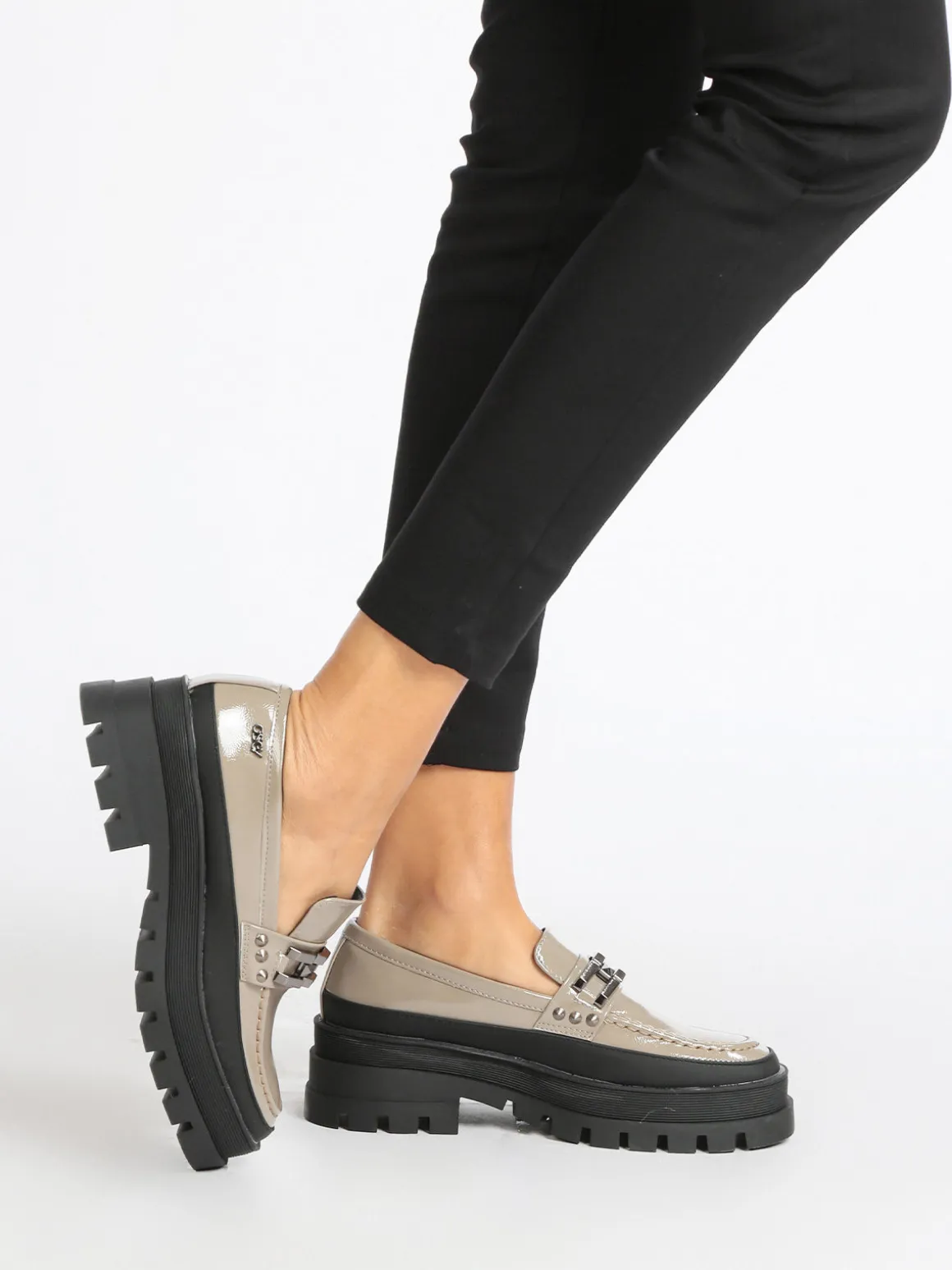 Osey Mocassini donna in vernice con platform