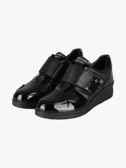 Riposella Scarpe in pelle da donna con fascia a strappo e zeppa