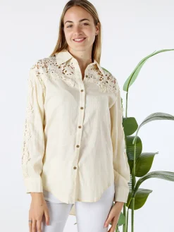 Rossamiss Camicia donna a maniche lunghe con dettagli in pizzo macramè - beige