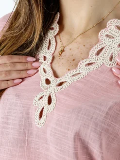 Solada Blusa donna in misto lino e cotone a maniche corte con ricami - rosa