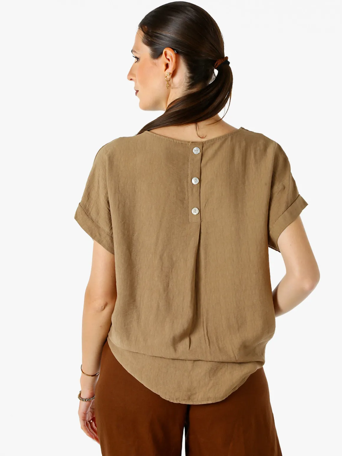 Solada Blusa donna in viscosa a maniche corte con bottoni decorati sul retro - khaki