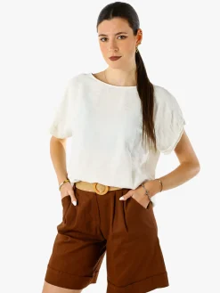 Solada Blusa donna in viscosa a maniche corte con bottoni decorati sul retro - bianco