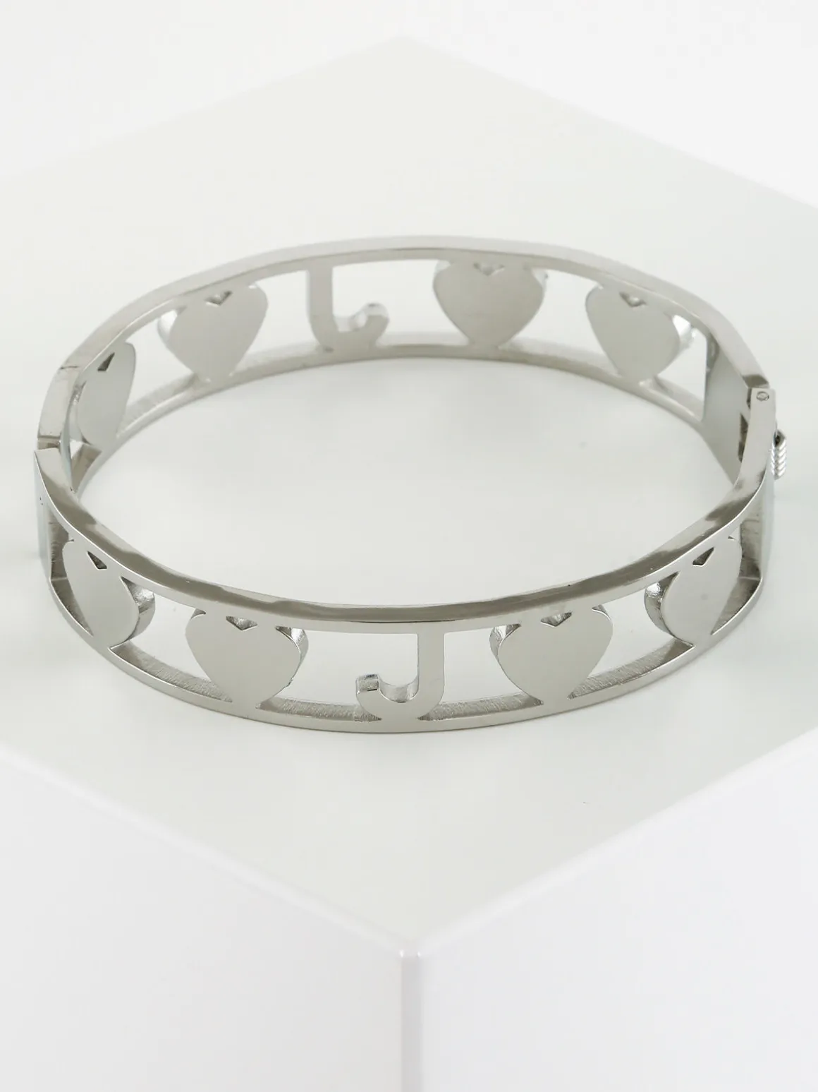 Solada Bracciale rigido "J"