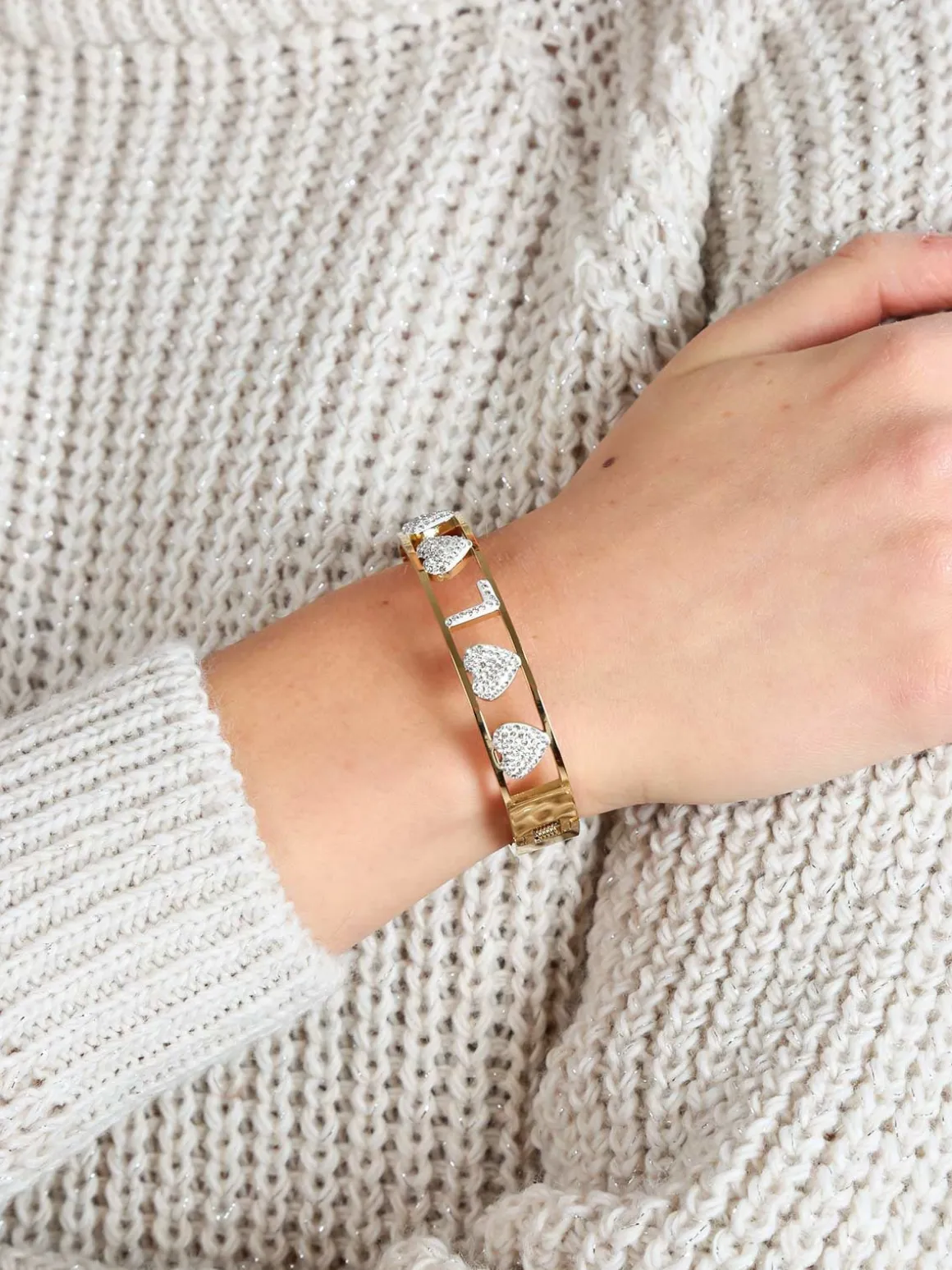 Solada Bracciale rigido L oro