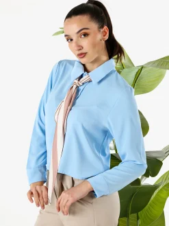 Solada Camicia crop da donna a maniche lunghe con cravattino a foulard - azzurro