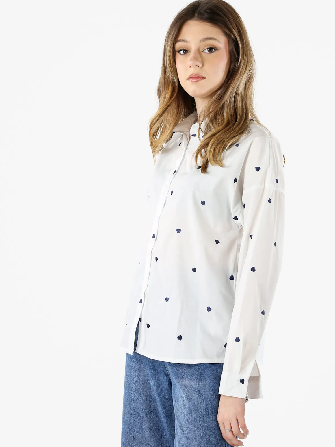 Solada Camicia donna a maniche lunghe in misto cotone con stampa cuori - bianco