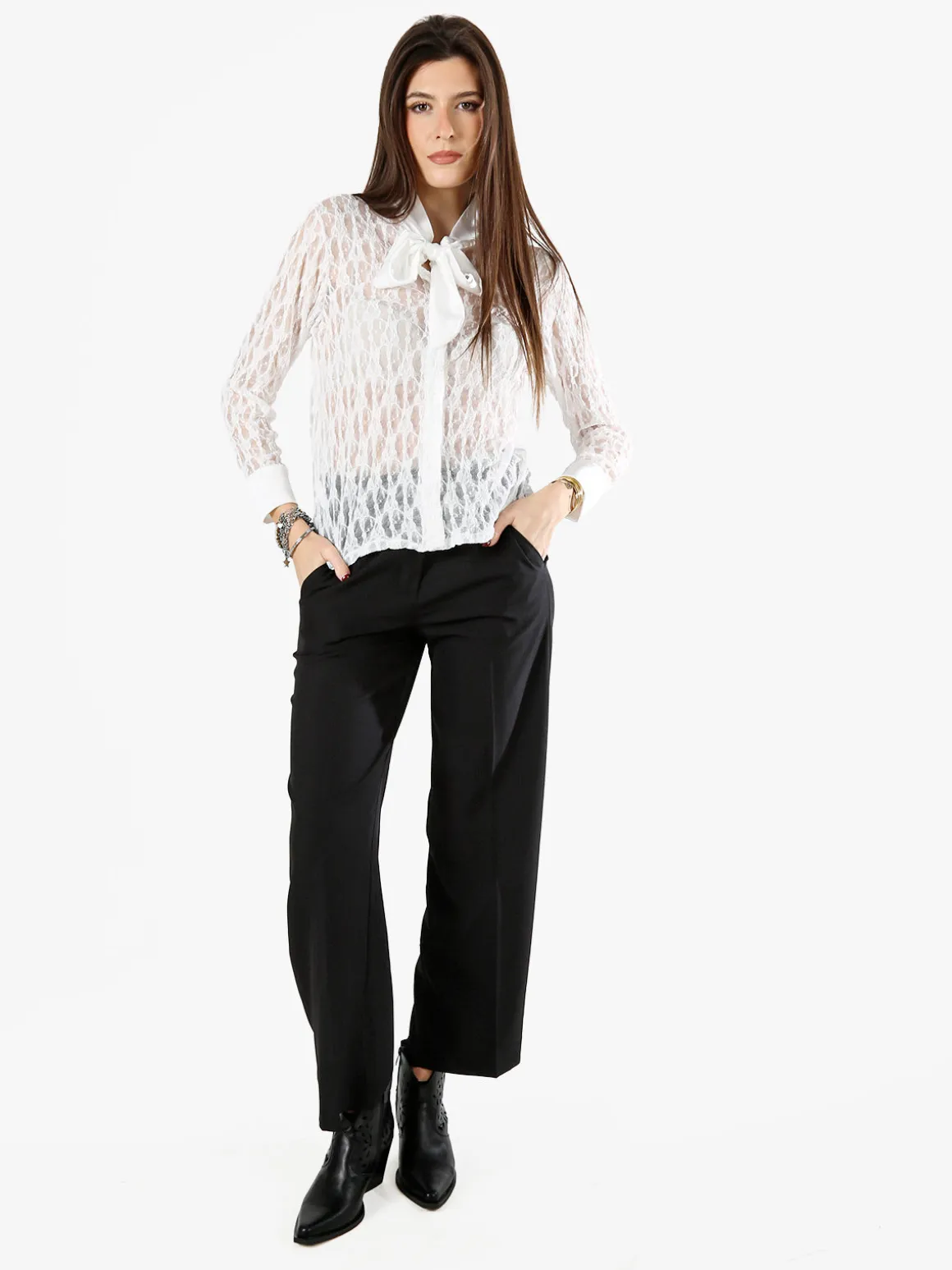 Solada Camicia donna in pizzo a maniche lunghe con dettagli effetto raso - bianco