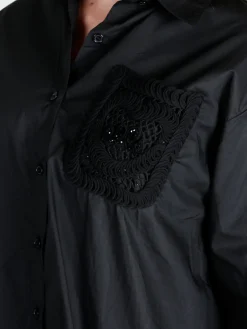 Solada Camicia donna oversize con taschino ricamato