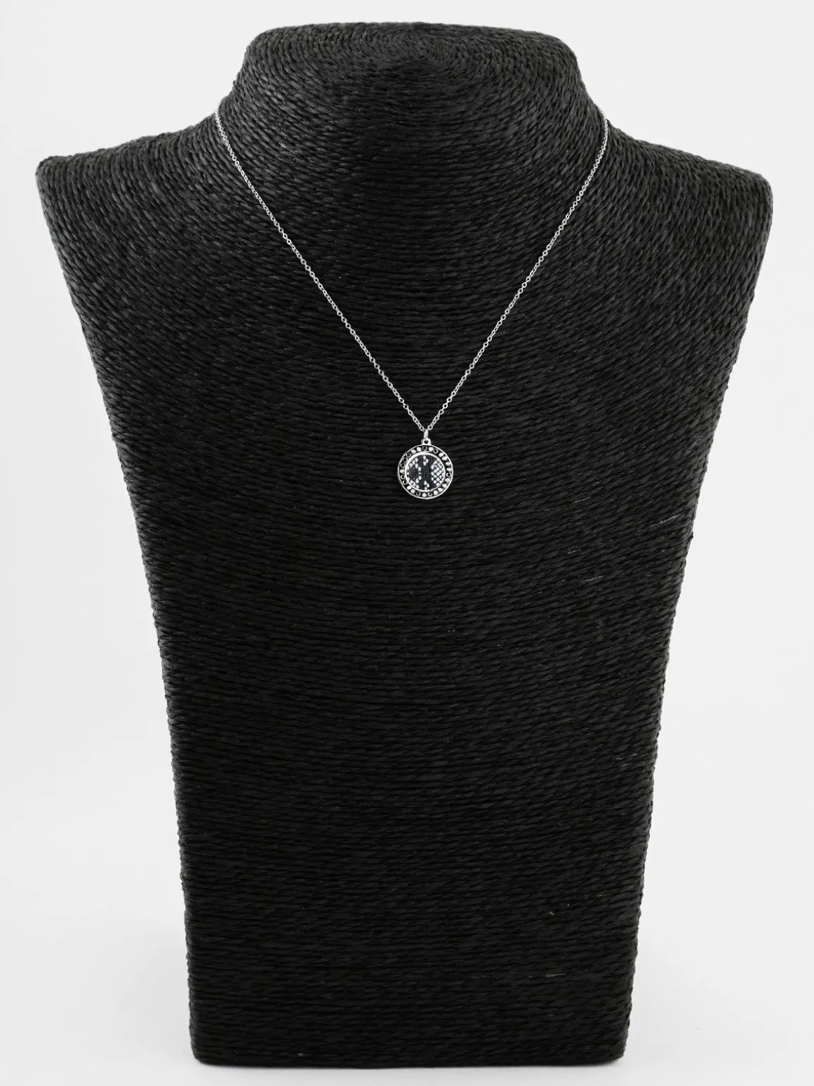 Solada Collana con ciondolo e strass