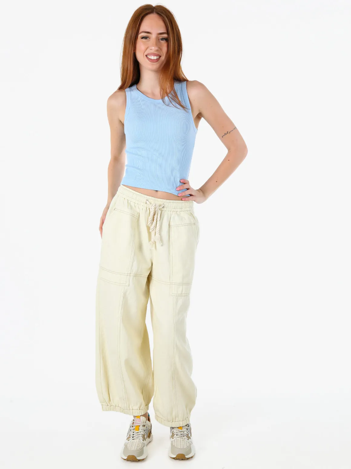Solada Jeans balloon da donna con coulisse in vita - panna