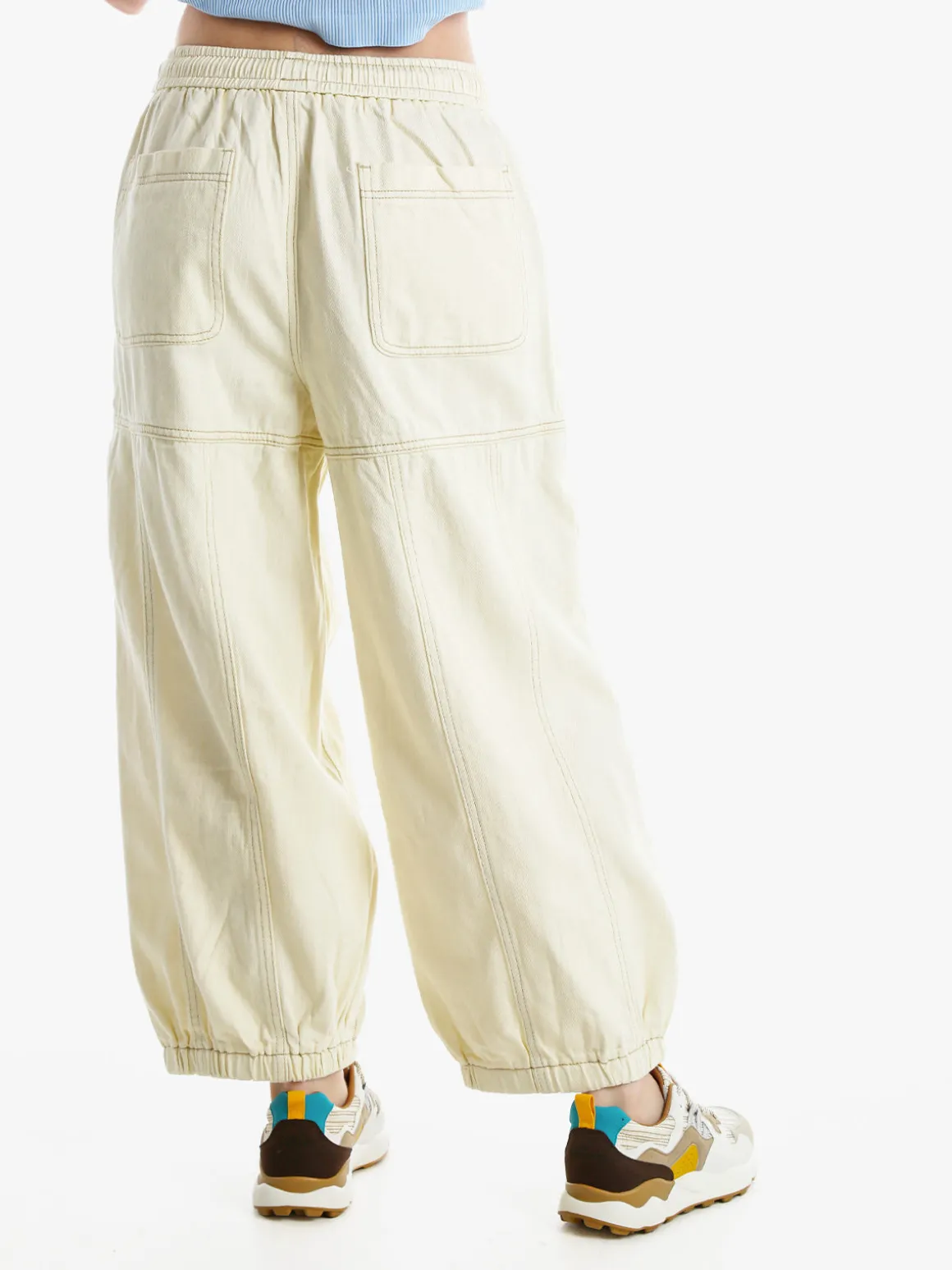 Solada Jeans balloon da donna con coulisse in vita - panna