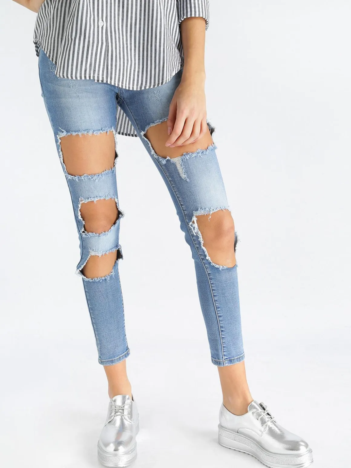 Solada Jeans strappato a vita bassa