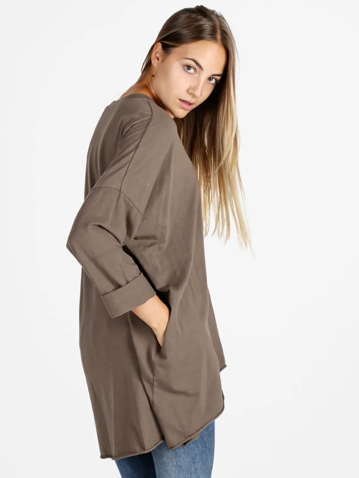 Solada Maxi t-shirt donna in cotone a maniche lunghe - fango