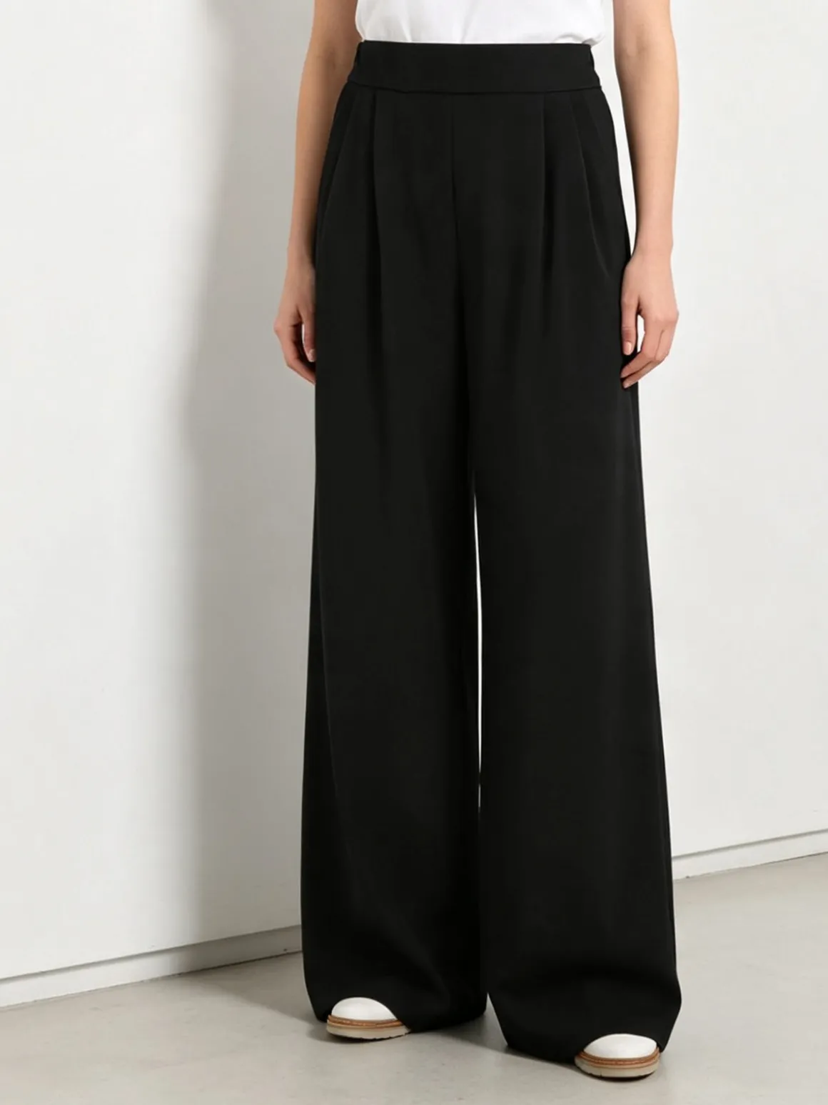 Solada Pantaloni casual da donna a gamba larga - nero