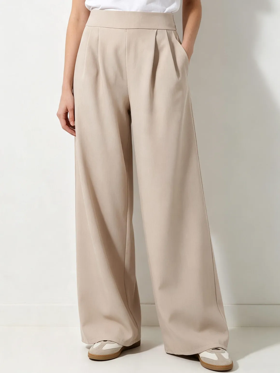 Solada Pantaloni da donna a gamba larga e dritta - beige