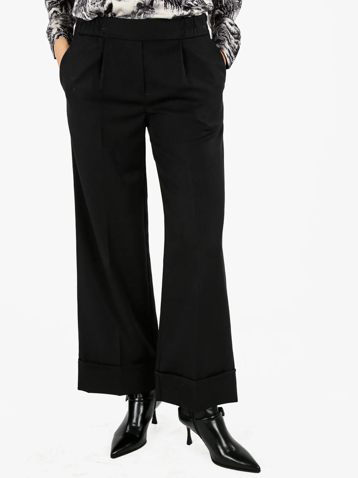 Solada Pantaloni donna a gamba larga con risvolto - nero