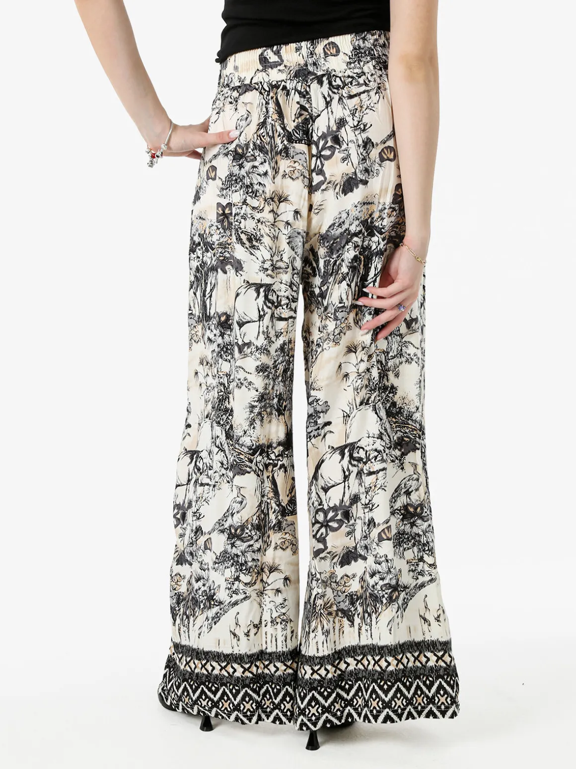 Solada Pantaloni donna a gamba larga con stampe - nero