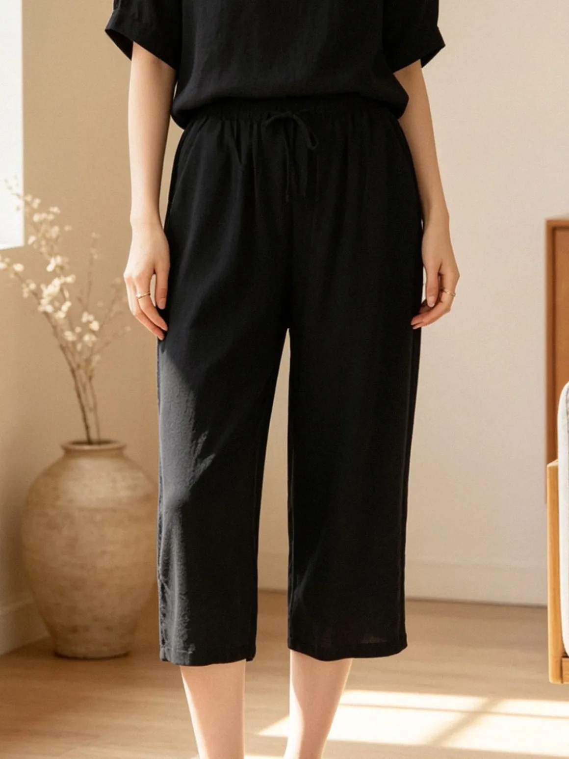 Solada Pantaloni donna cropped a gamba larga con coulisse - nero
