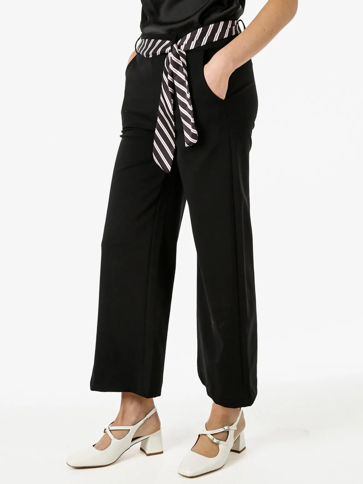 Solada Pantaloni donna cropped a gamba larga con cintura a foulard - nero