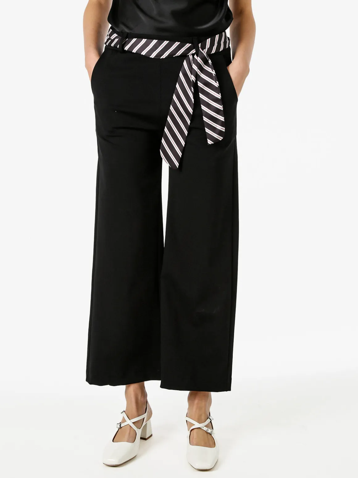 Solada Pantaloni donna cropped a gamba larga con cintura a foulard - nero