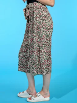 Solada Pantaloni donna culotte con stampa floreale - verde