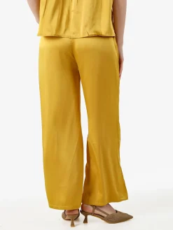 Solada Pantaloni donna effetto raso - giallo