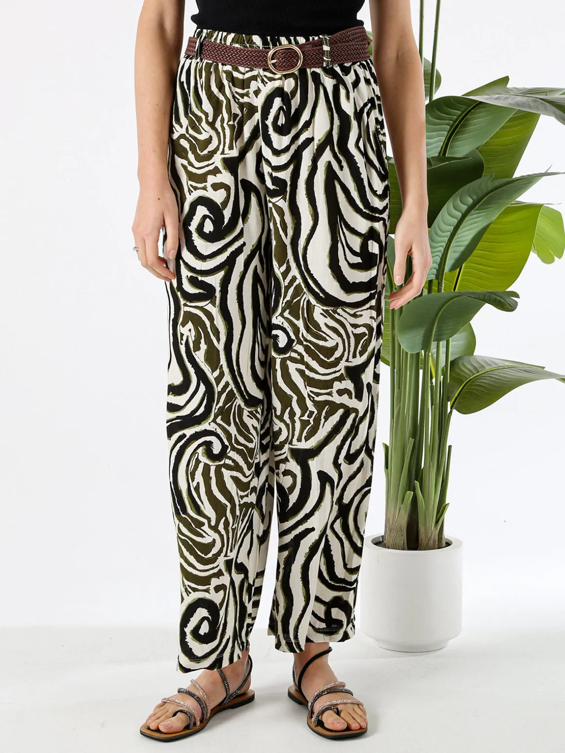 Solada Pantaloni donna in viscosa con stampe e cintura in corda - nero