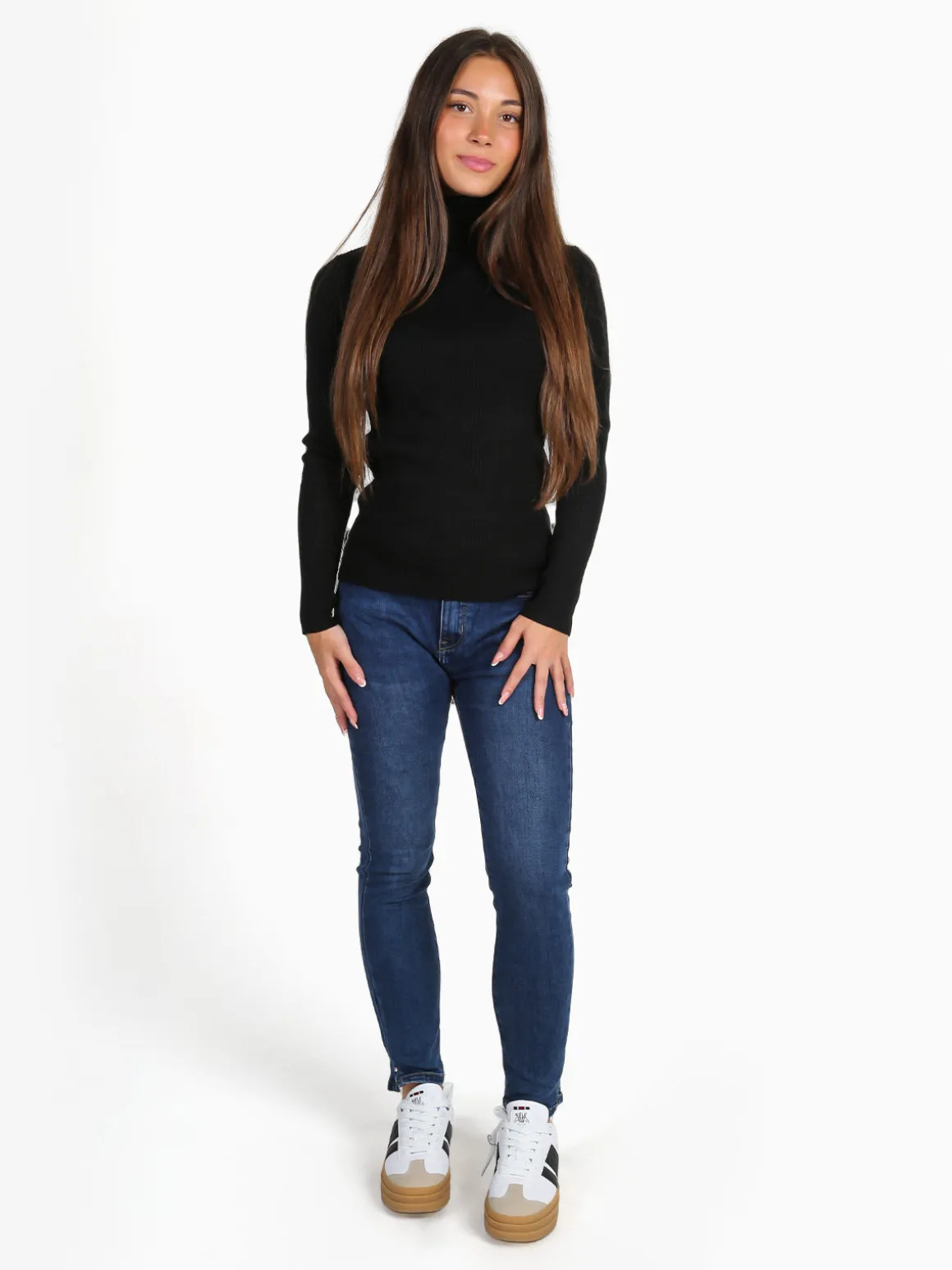 Solada Pullover dolcevita donna a costine - nero