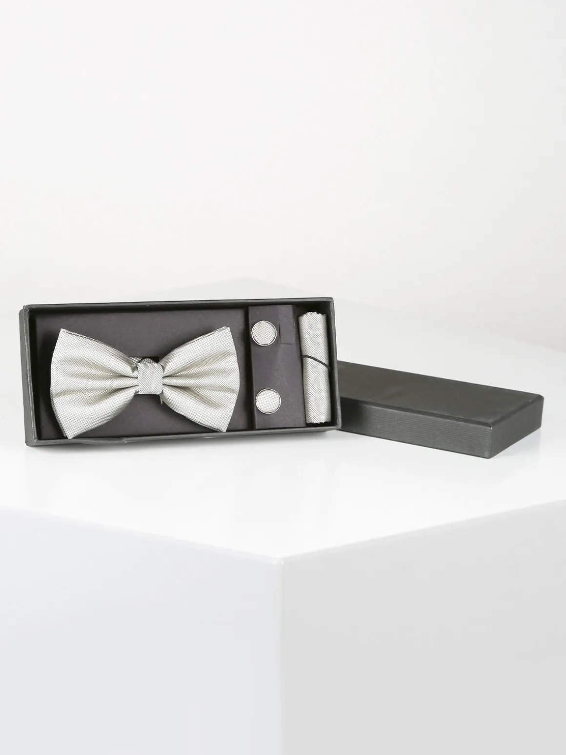 Solada Set 3 pezzi uomo con papillon gemelli e fazzoletto