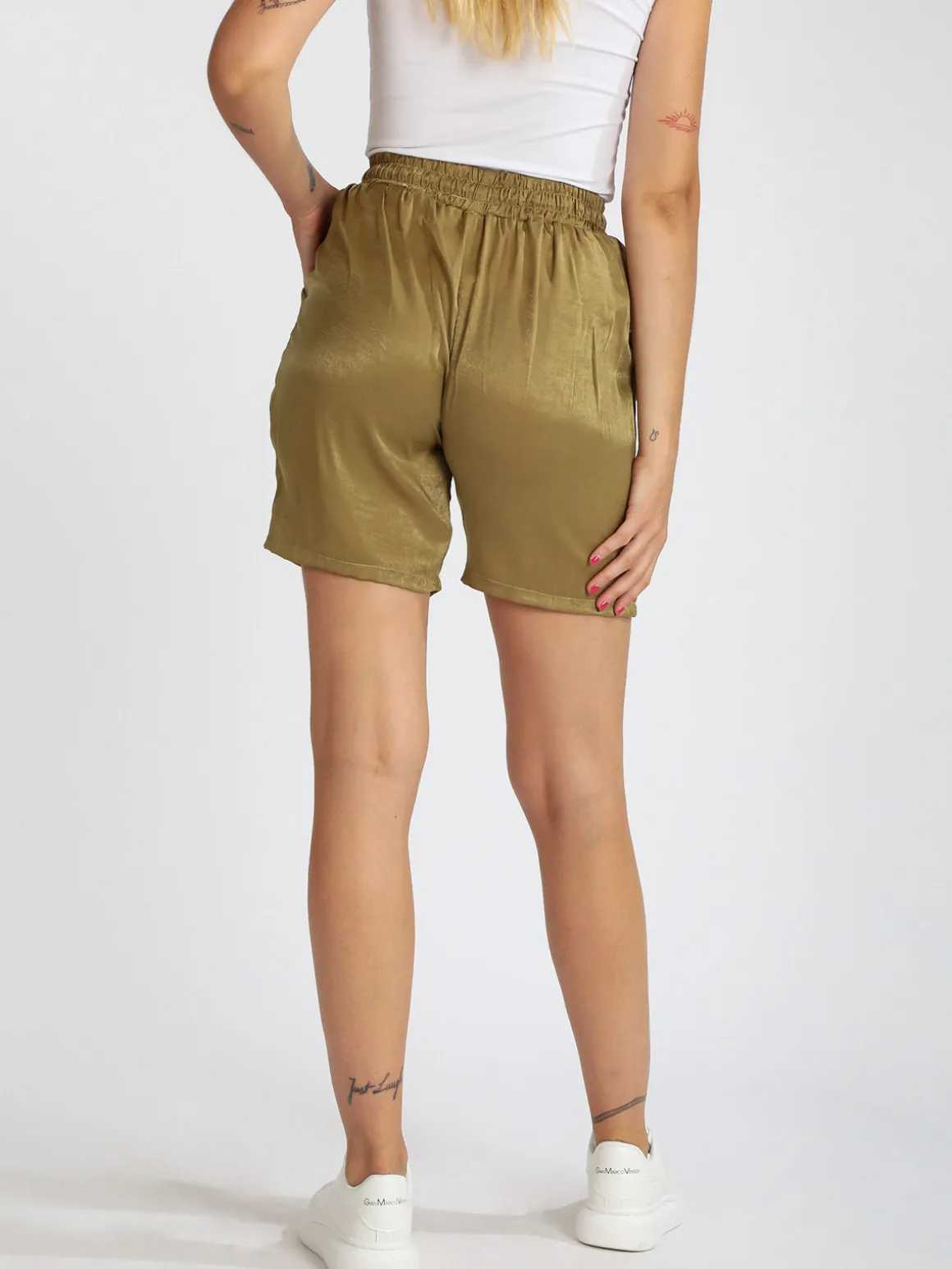 Solada Shorts morbidi donna effetto raso