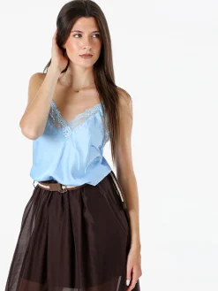 Solada Top donna effetto raso con scollo in pizzo e spalline strette - azzurro