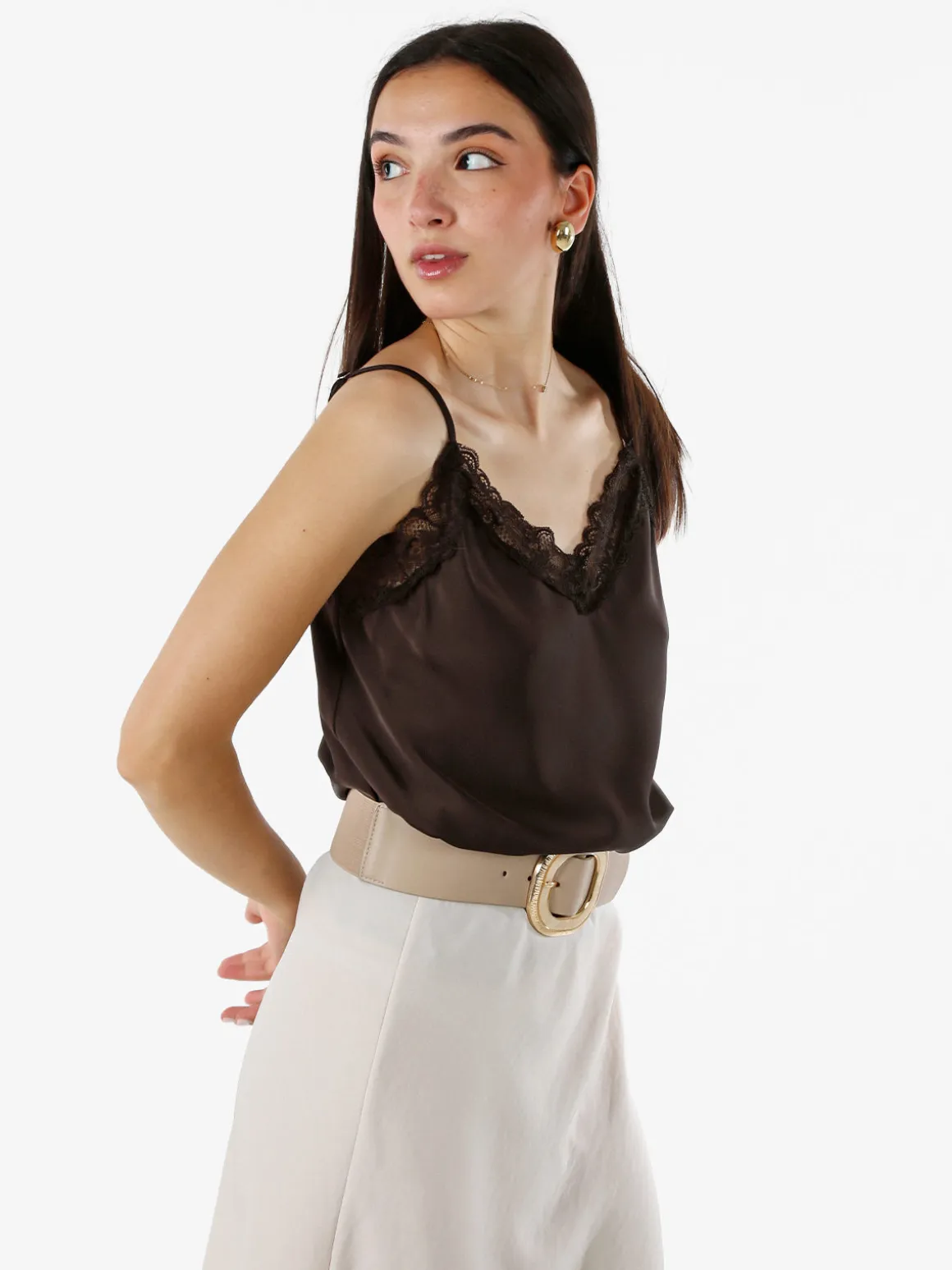 Solada Top donna effetto raso con scollo in pizzo e spalline strette - moro