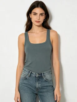 Solada Top donna in tinta unita con scollo quadrato - verde