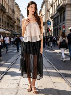 Solada Top donna leggero con spalline strette e balza - beige