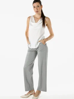 Solada Top donna smanicato con scollo a cascata in tessuto effetto raso - bianco