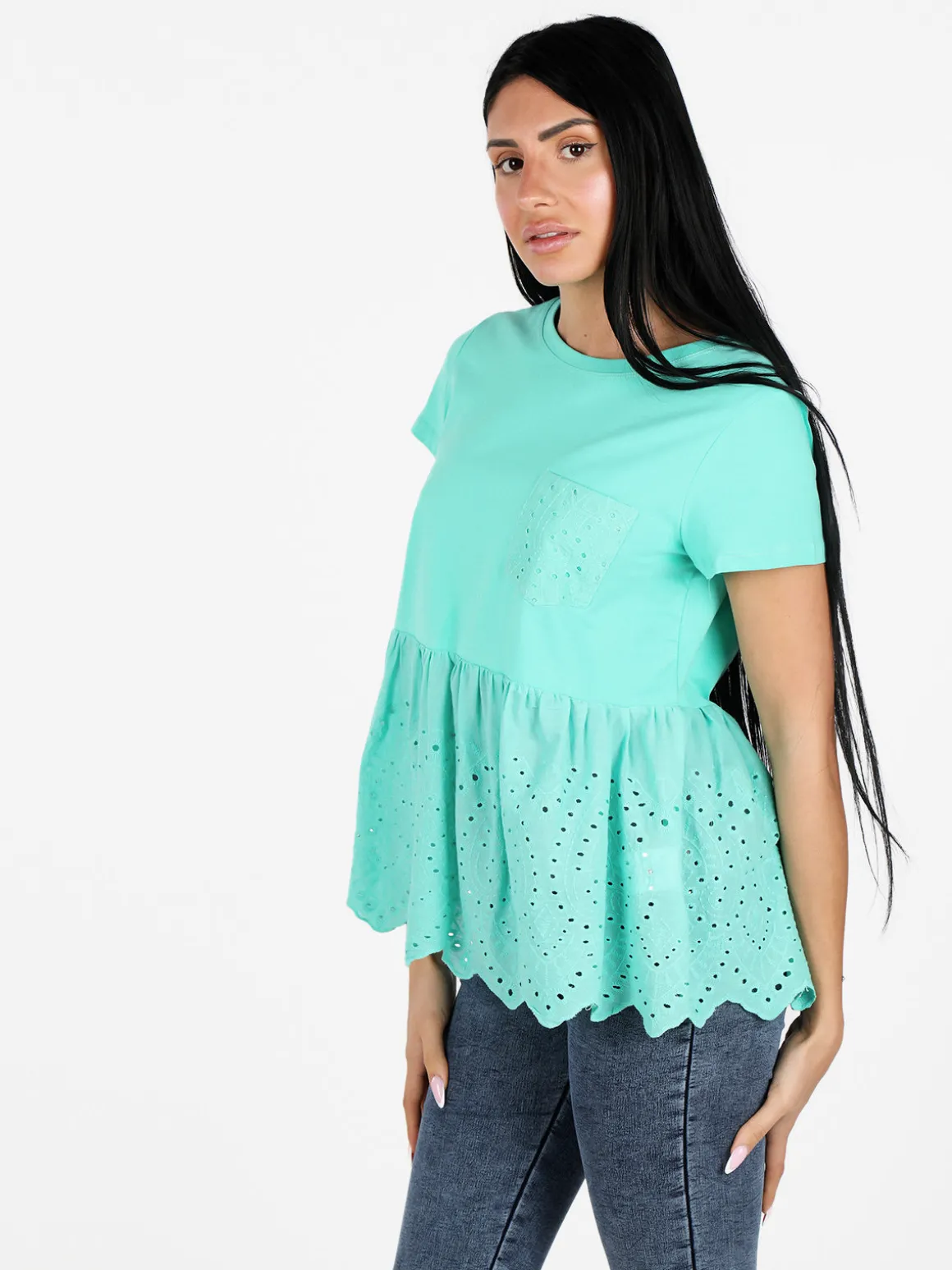 Solada T-shirt donna con taschino e ricami macramè