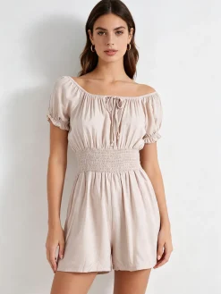 Solada Tuta jumpsuite corta da donna con scollo a barca - beige