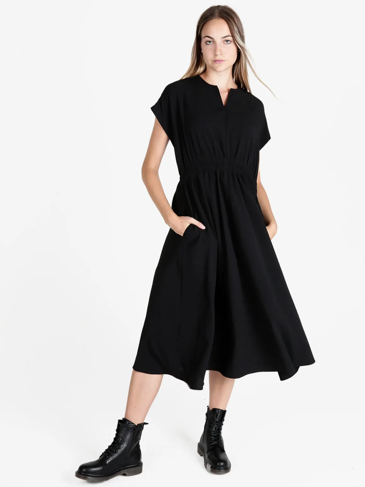 Solada Vestito donna a maniche corte con scollo a V