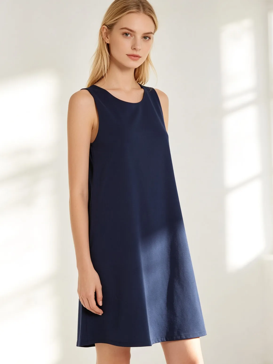 Solada Vestito donna svasato senza maniche - blu scuro
