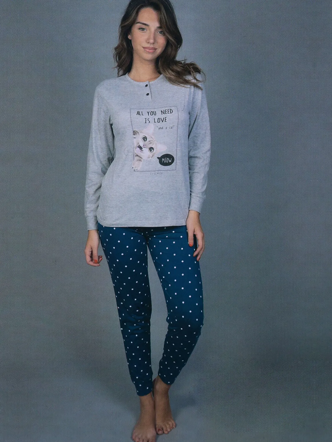 Stylosa Pigiama lungo da donna in cotone con pantaloni a pois