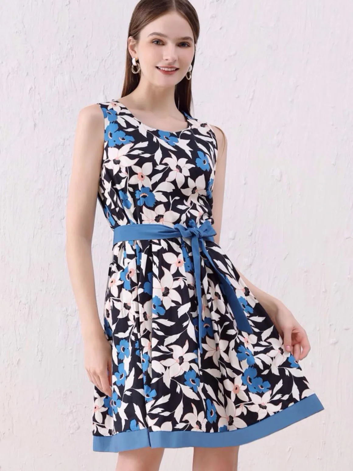 Sweet Miss Vestito smanicato da donna floreale in cotone