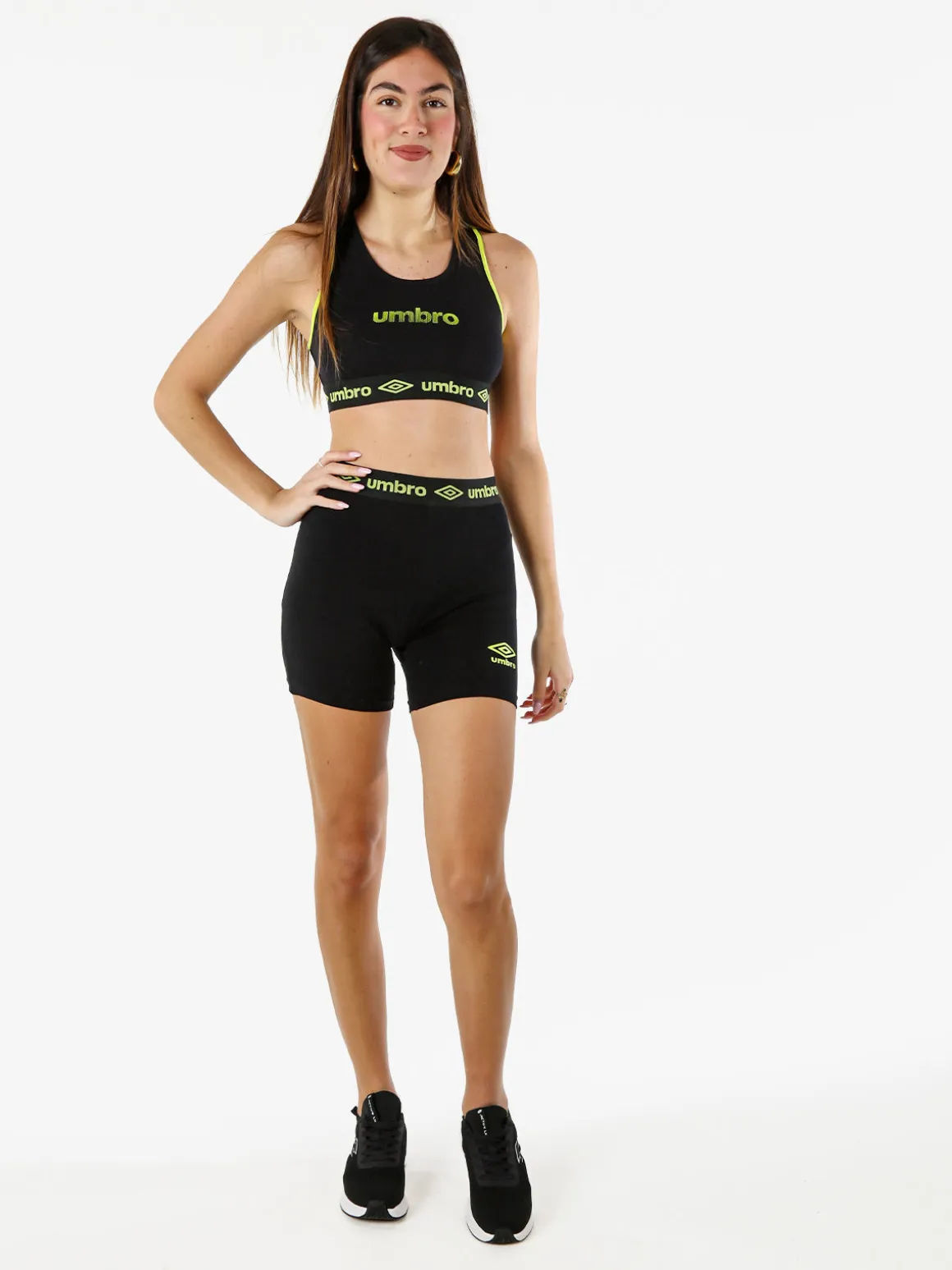 Umbro Shorts sportivi da donna in cotone elastico - verde chiaro